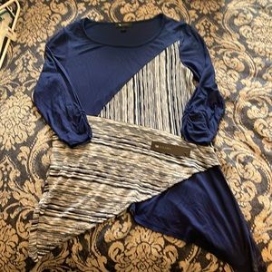 Small navy blue & white partial stripes long sleeved tunic.Sleeves have ruching.
